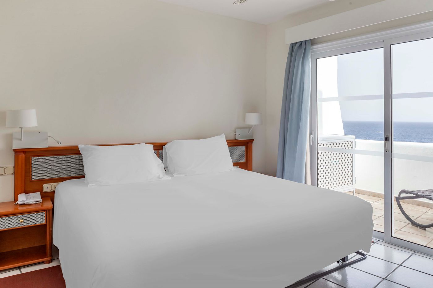 Santa-Barbara-Golf---Ocean-Club-Room-26