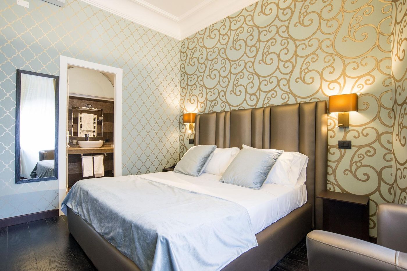 Via-Veneto-Suites-Room-3