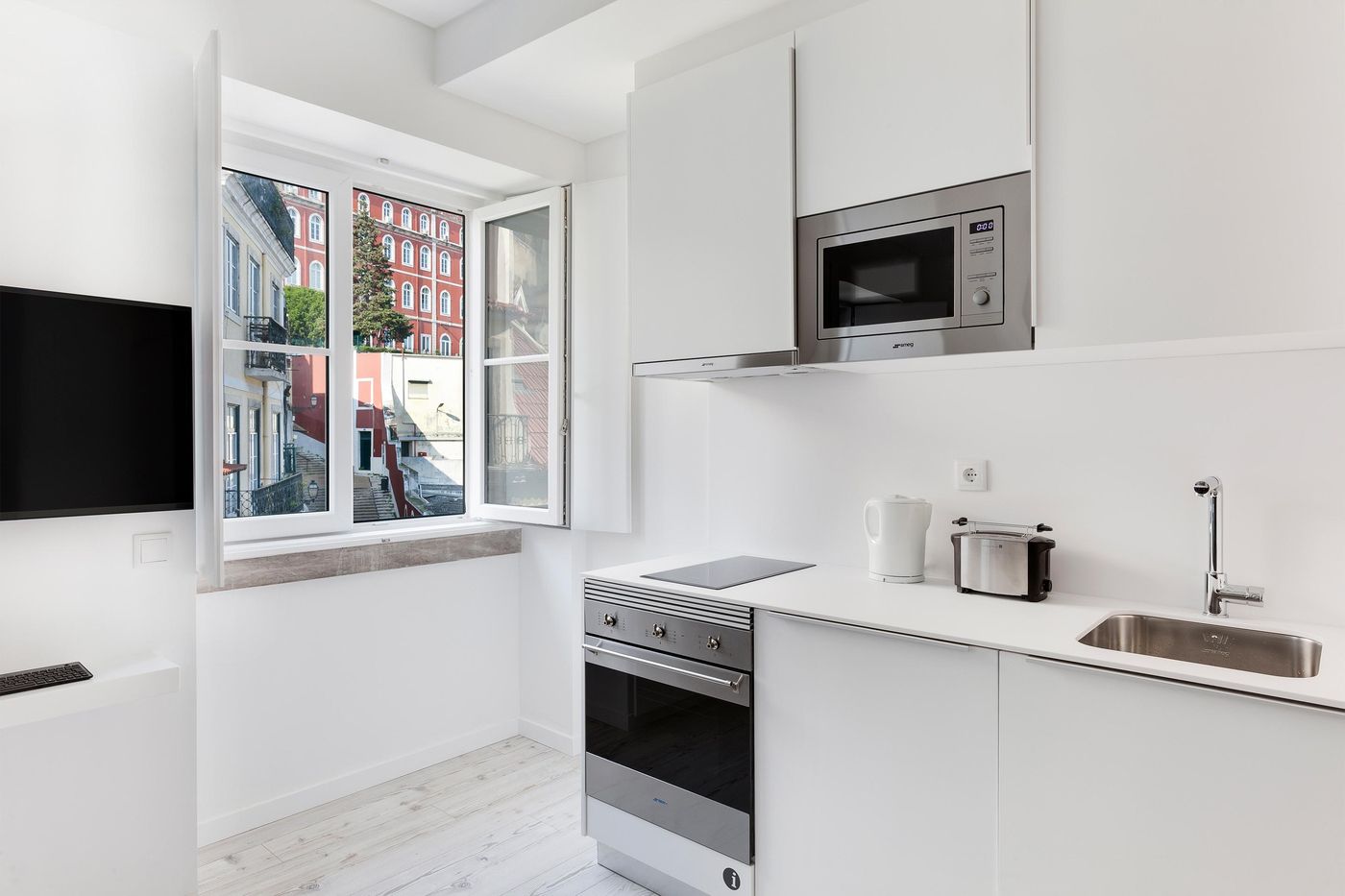 Hello-Lisbon-Rossio-Room-39