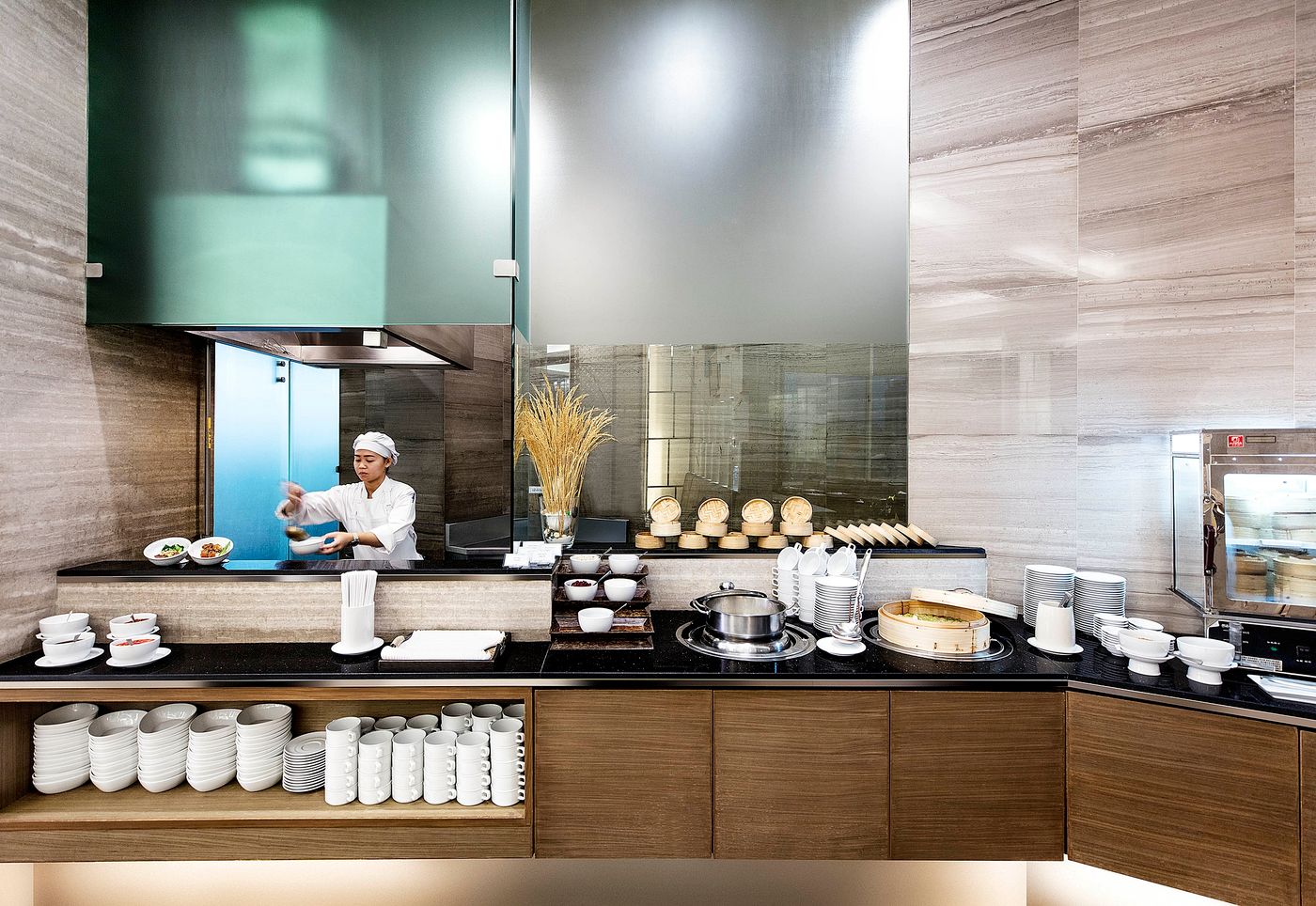 Grande-Centre-Point-Hotel-Terminal-21-Restaurant-38