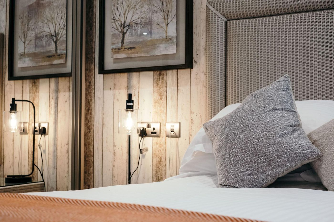 Le-Pommier-Hotel---Restaurant-Room-23