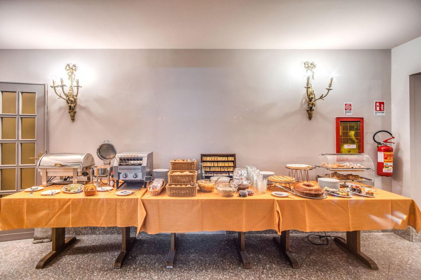 Madison-Restaurant-72