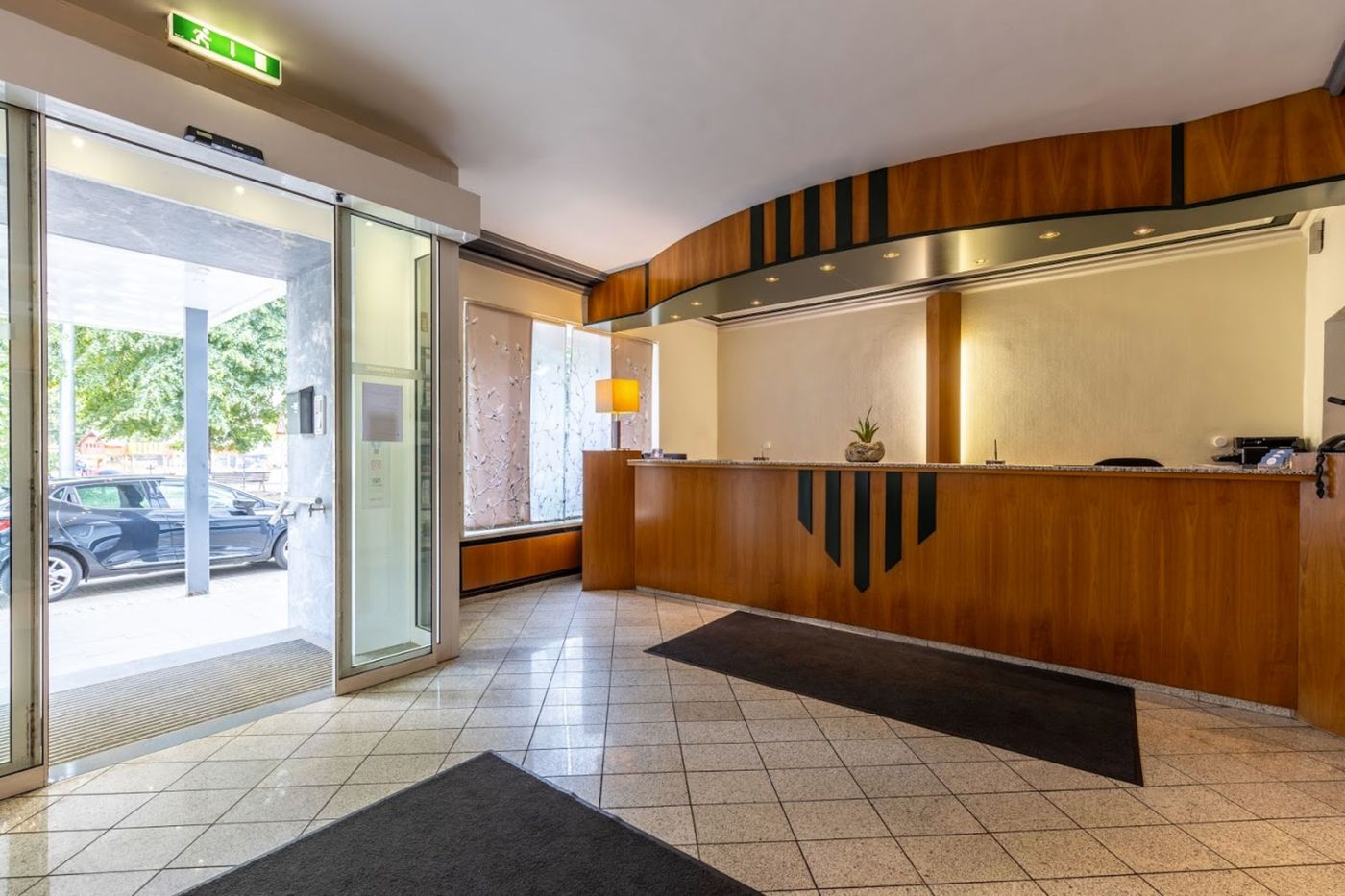 Trip Inn Hotel Esplanade - Germany - DUSSELDORF - Lobby - 10