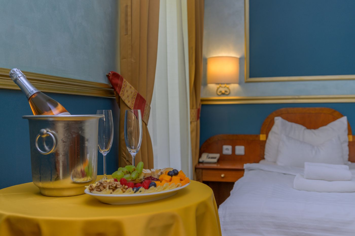 Hotel-Kinsky-Fountain-Room-46