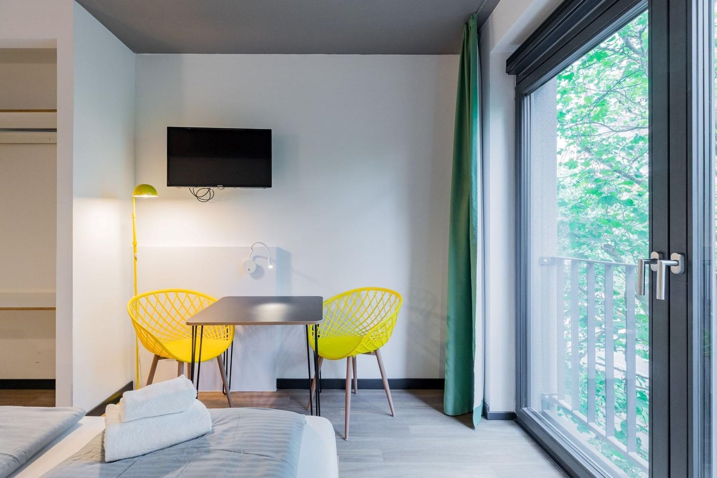 Nena-Apartments-Kreuzberg-61-Room-36