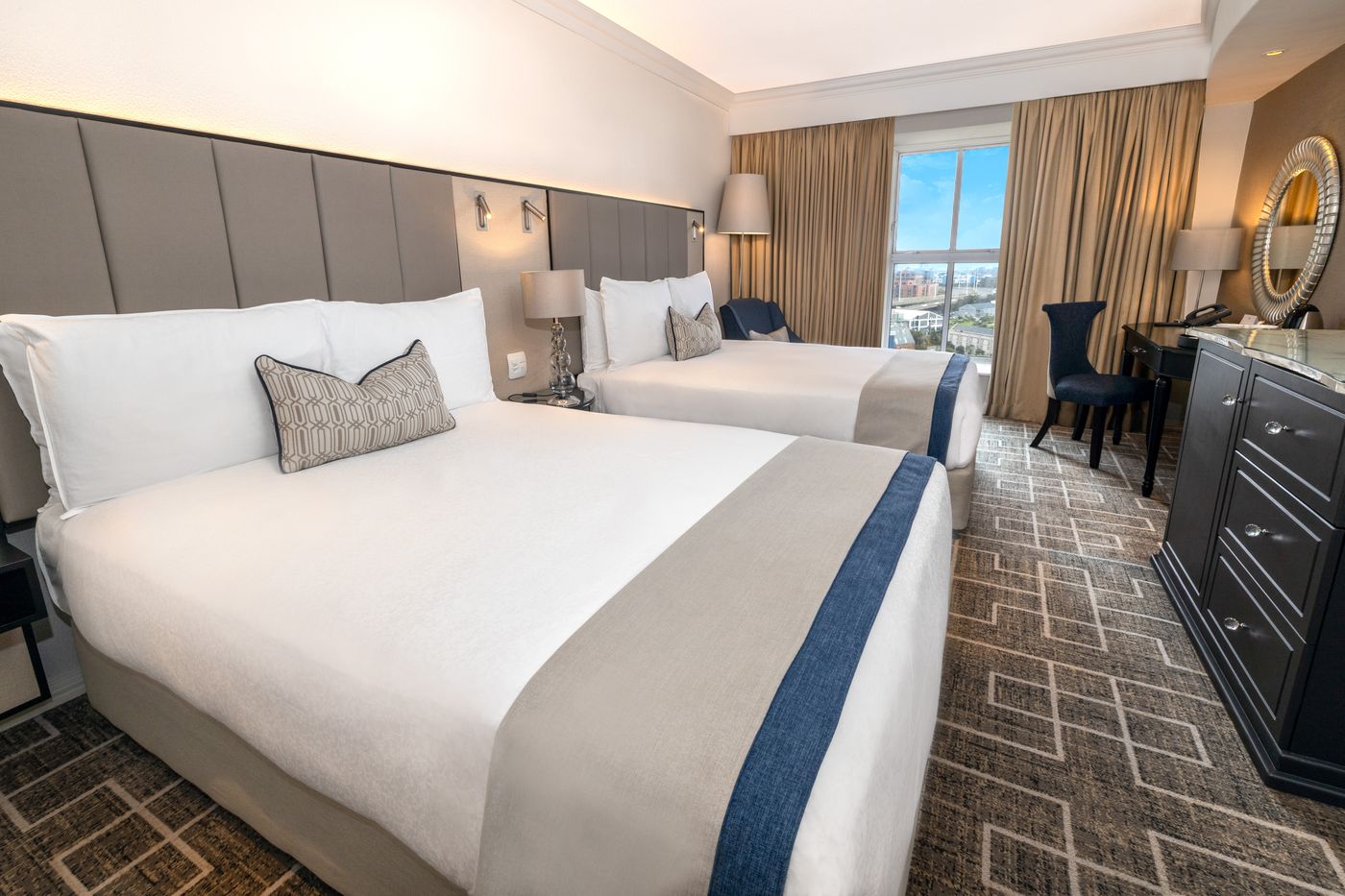 Southern-Sun-The-Cullinan-Room-10