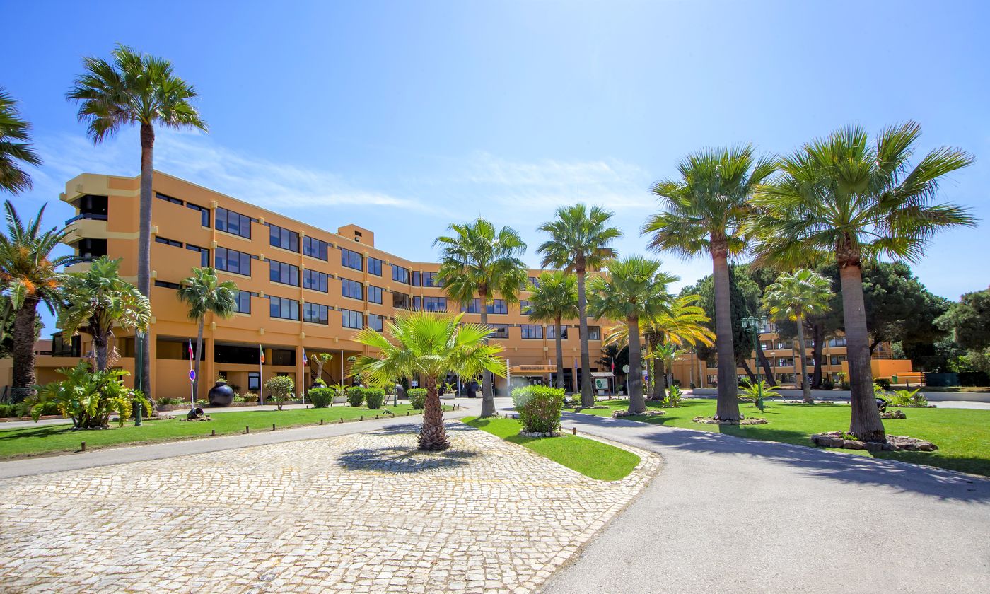 Auramar Beach Resort