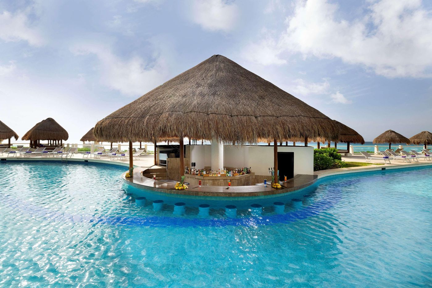 Paradisus-Cancun-All-Inclusive-Resort-Pool-10