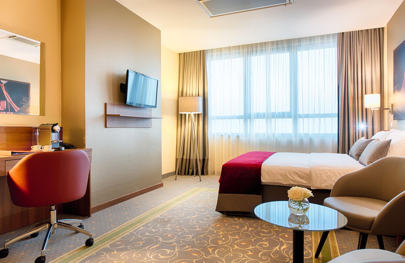 Leonardo-Royal-Hotel-Warsaw-Room-37