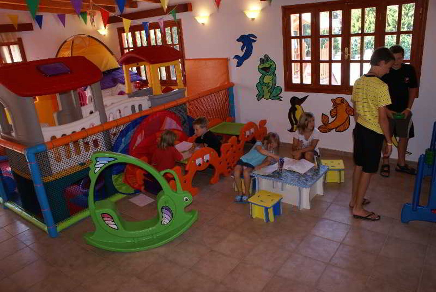 smartline-Kyknos-Beach-Sports-and-Entertainment-80