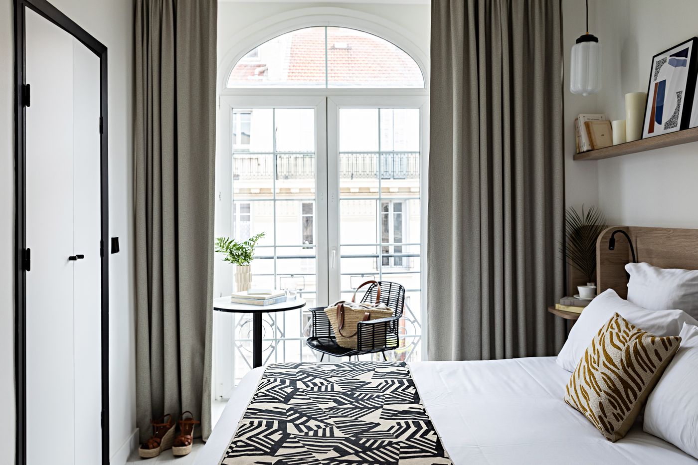 Le-Riviera-Collection--BW-Signature-Collection-Room-11