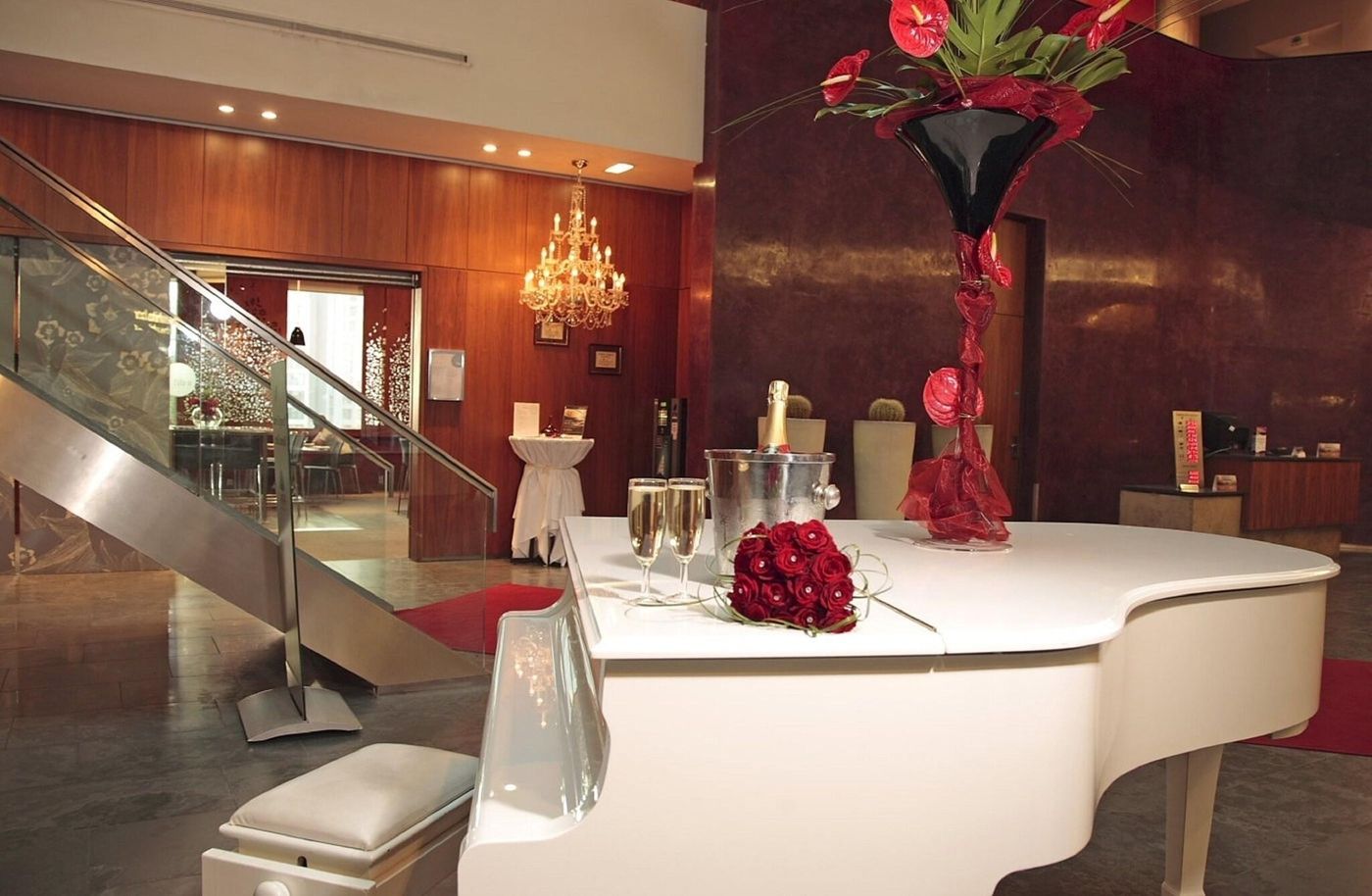 Radisson Blu Liverpoo-United Kingdom-LIVERPOOL-Lobby-6