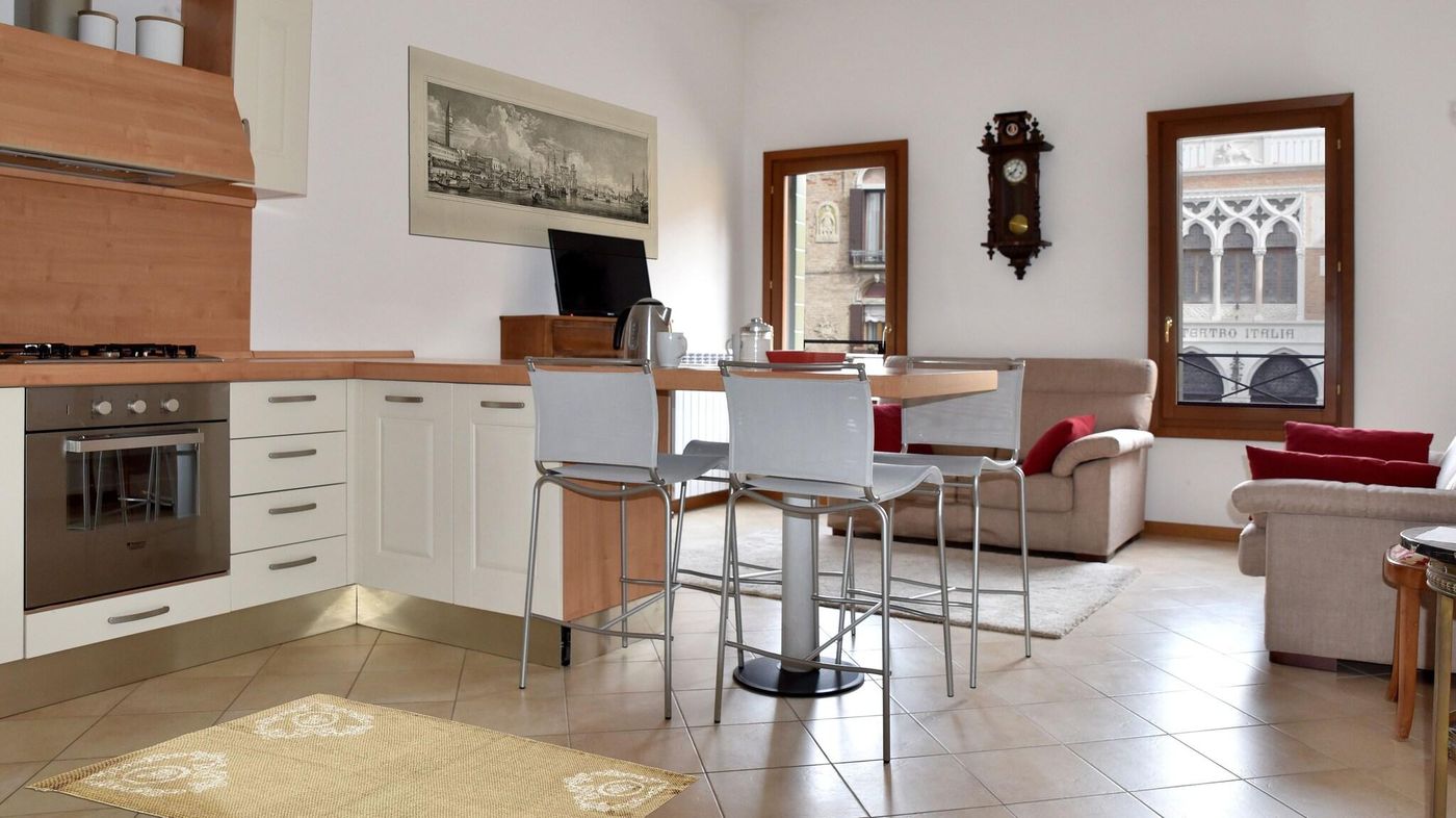 Al-Portico-Guest-House-Lobby-6