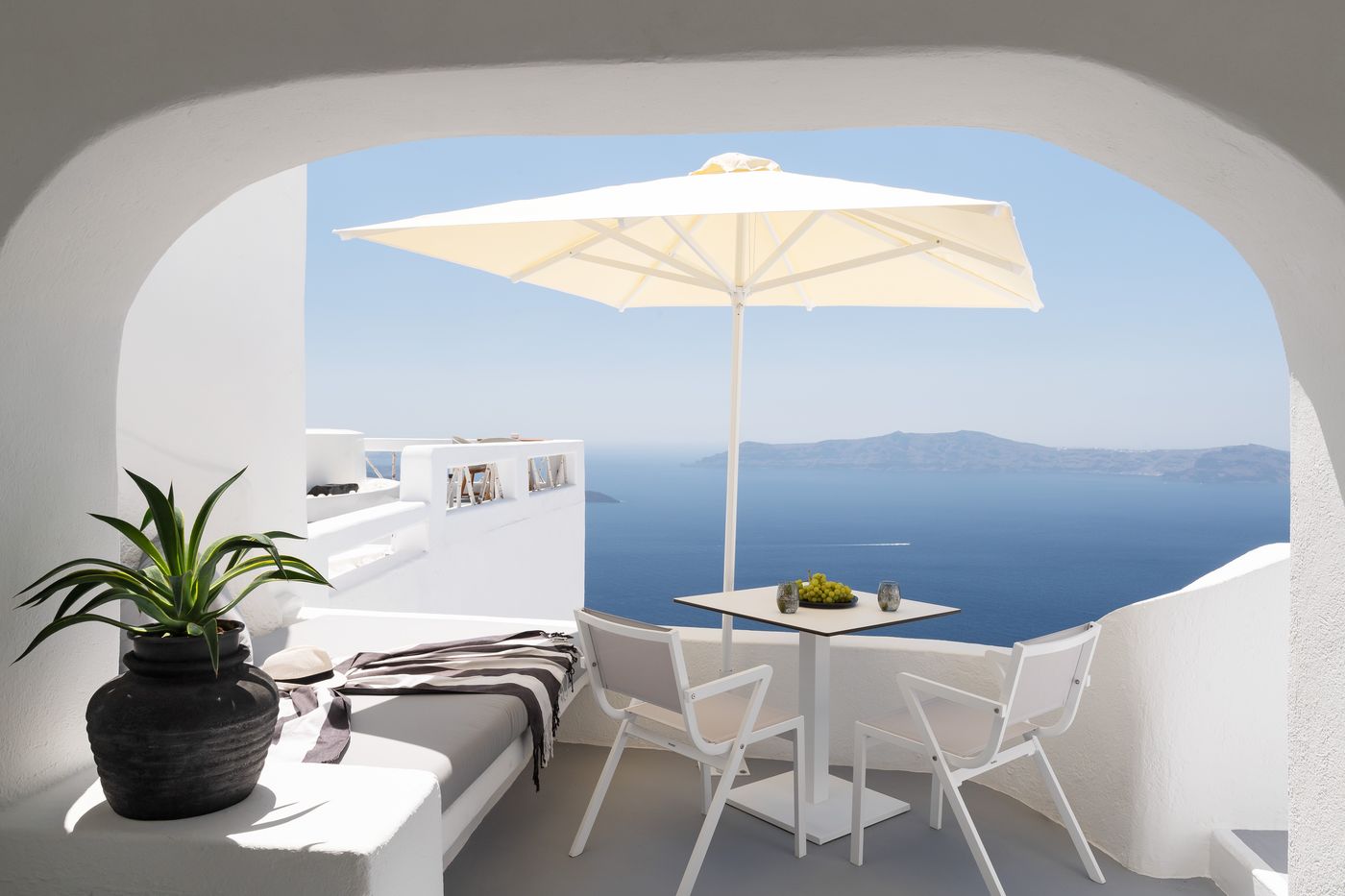 Sunrocks-Santorini---Adults-Only-Room-53