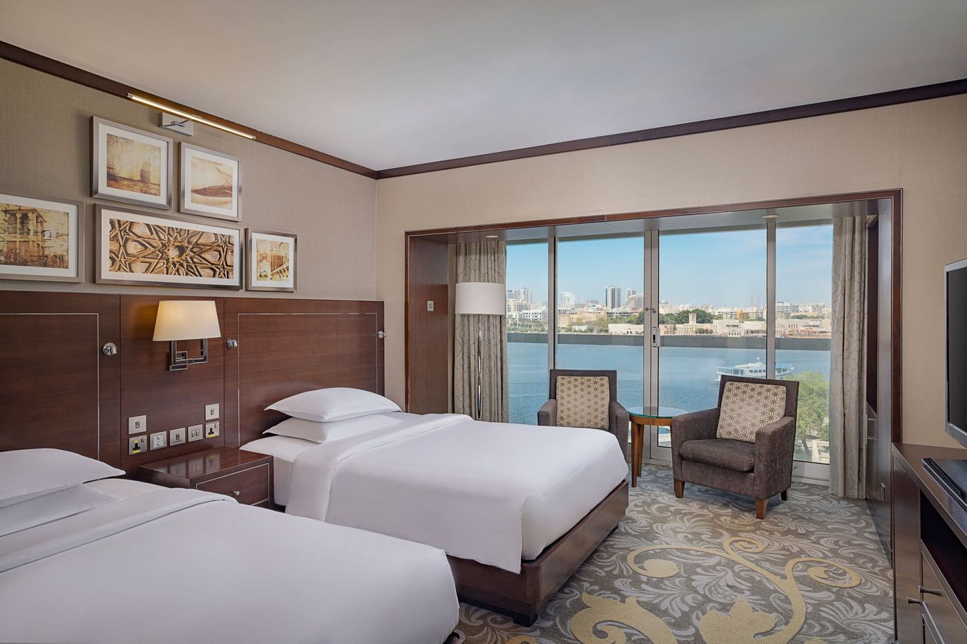 Sheraton-Dubai-Creek-Hotel-and-Towers-Room-22