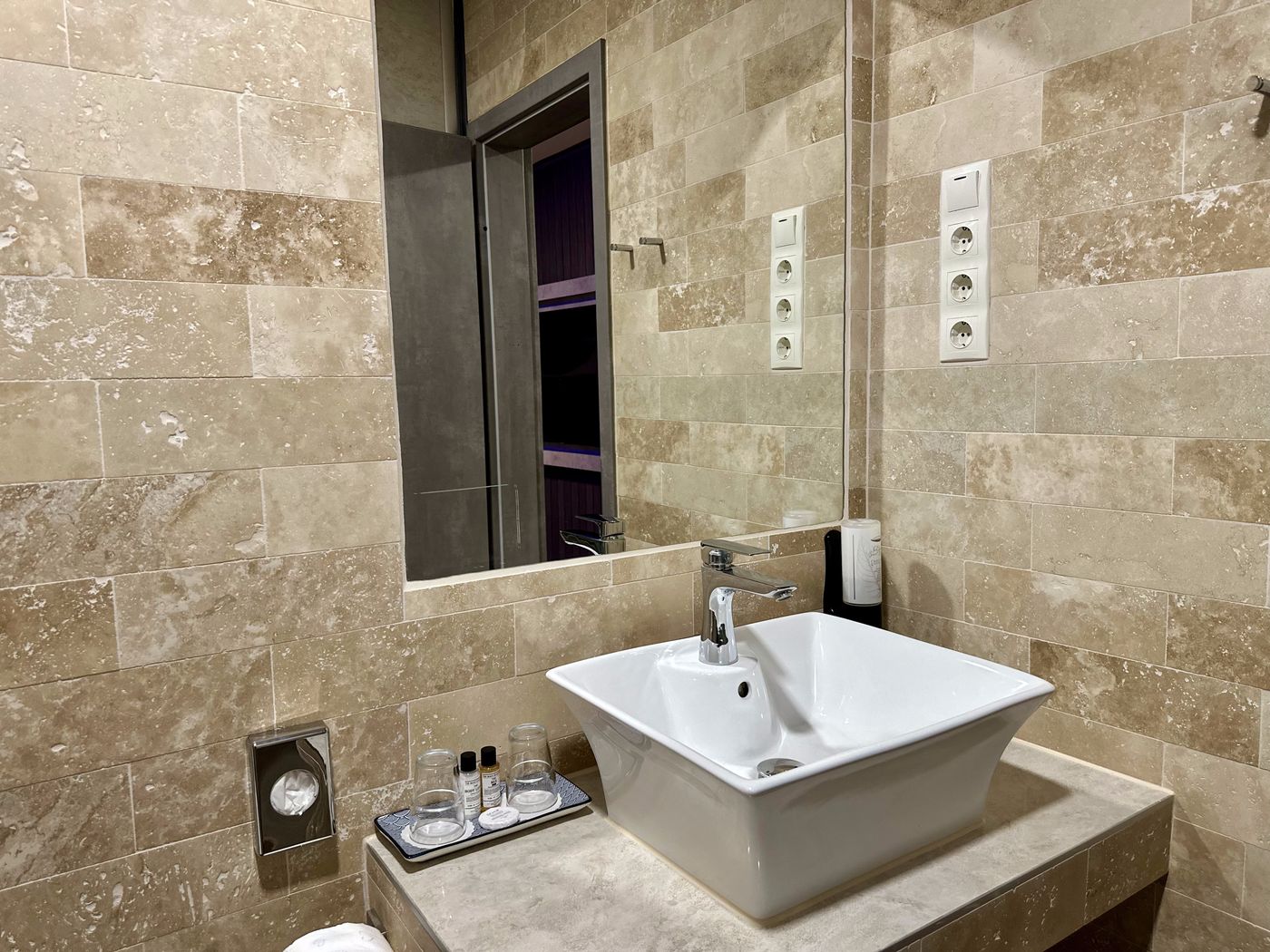 Smart-Hotel-Budapest-Room-84