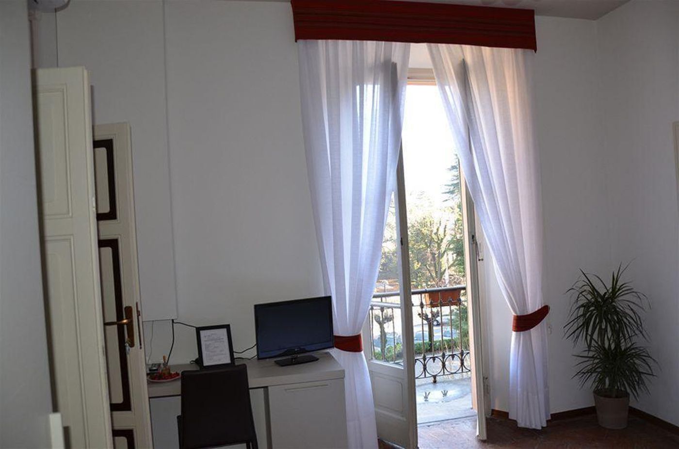 Hotel Ristorante Terzo Crotto-Italy-CERNOBBIO-General view-4