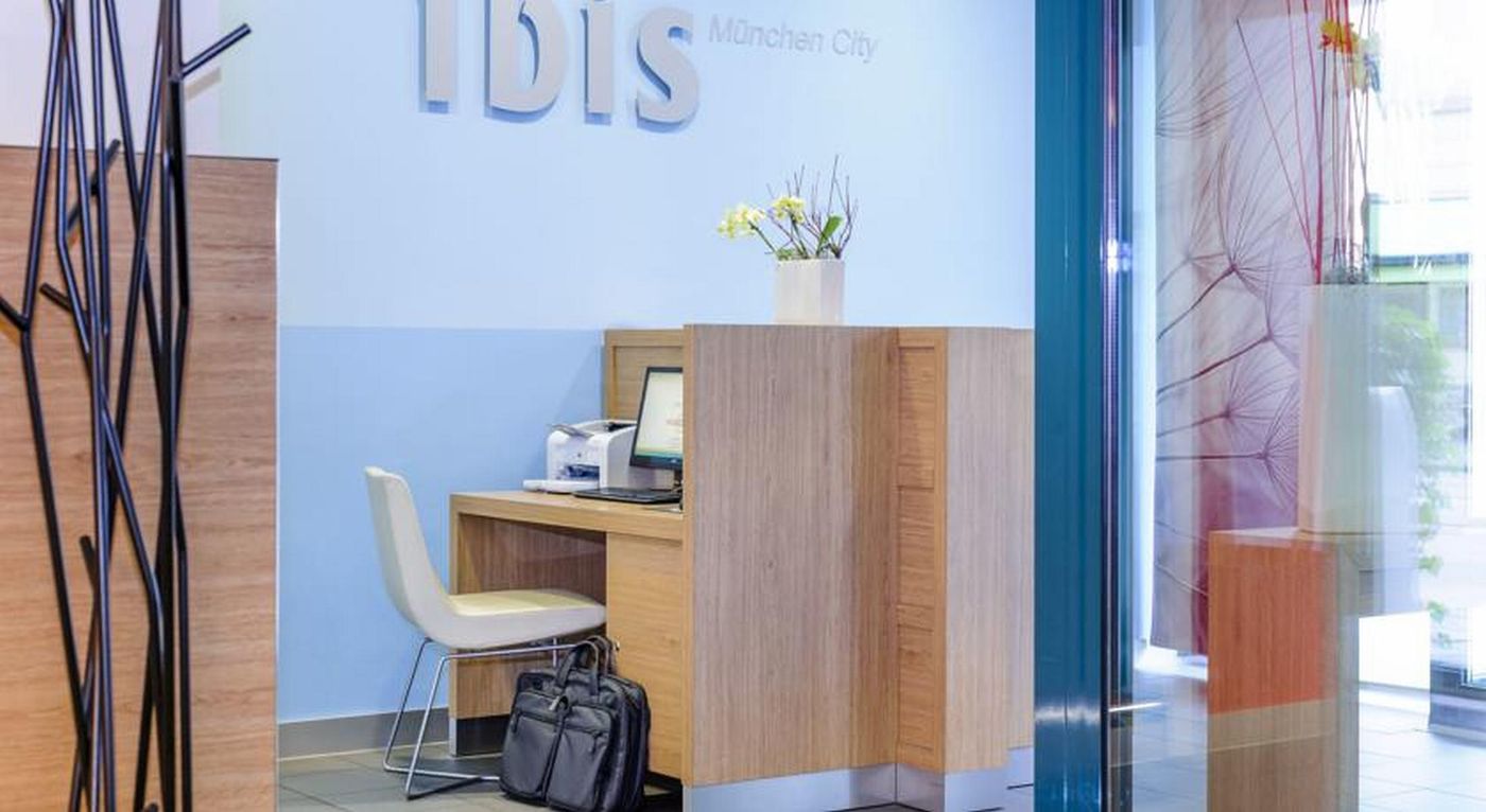 ibis-Muenchen-City-Lobby-27