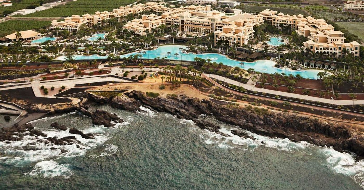 RedLevel-at-Melia-Palacio-de-Isora-General-view-13