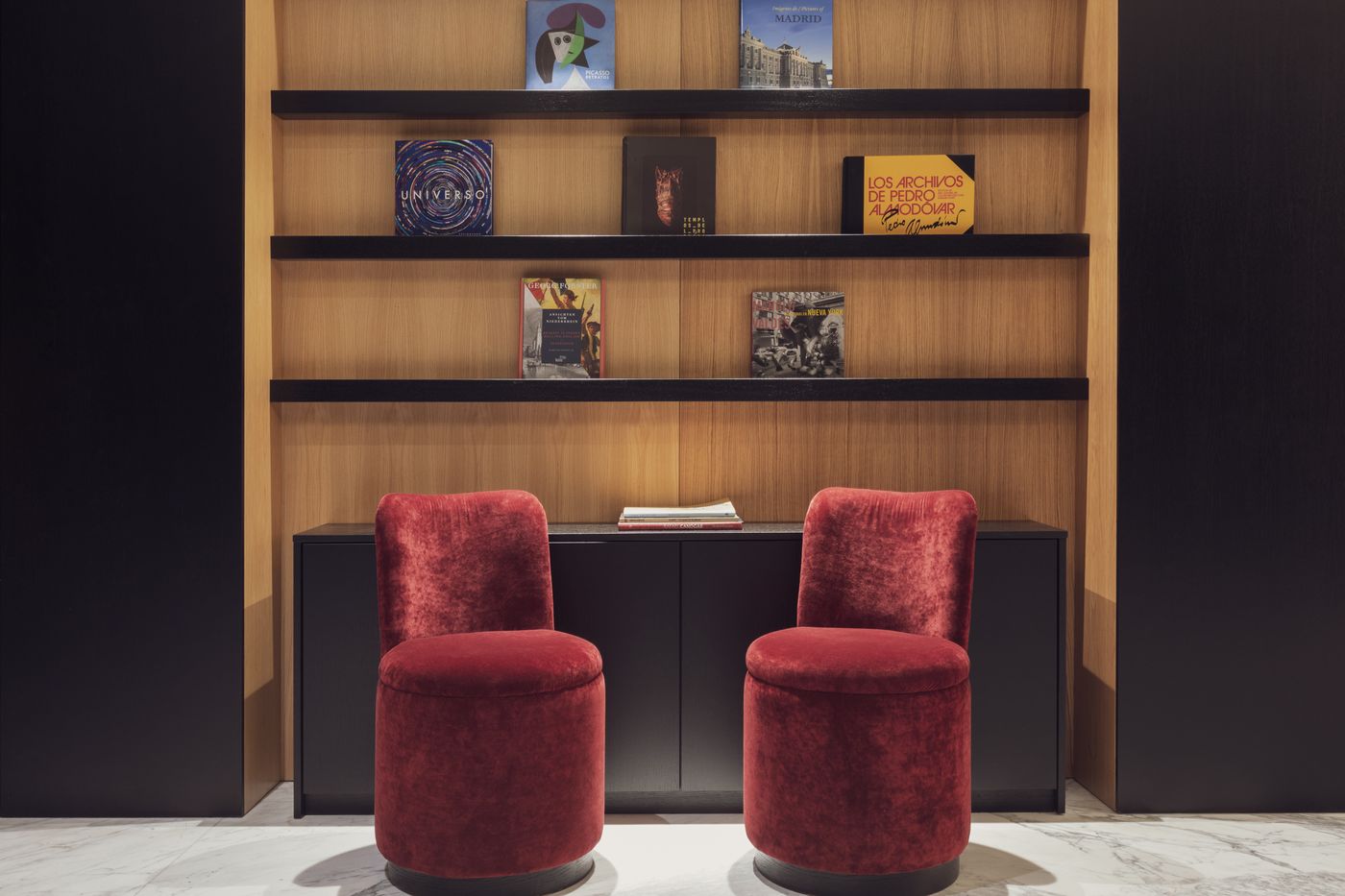 The-Pavilions-Madrid-Lobby-7