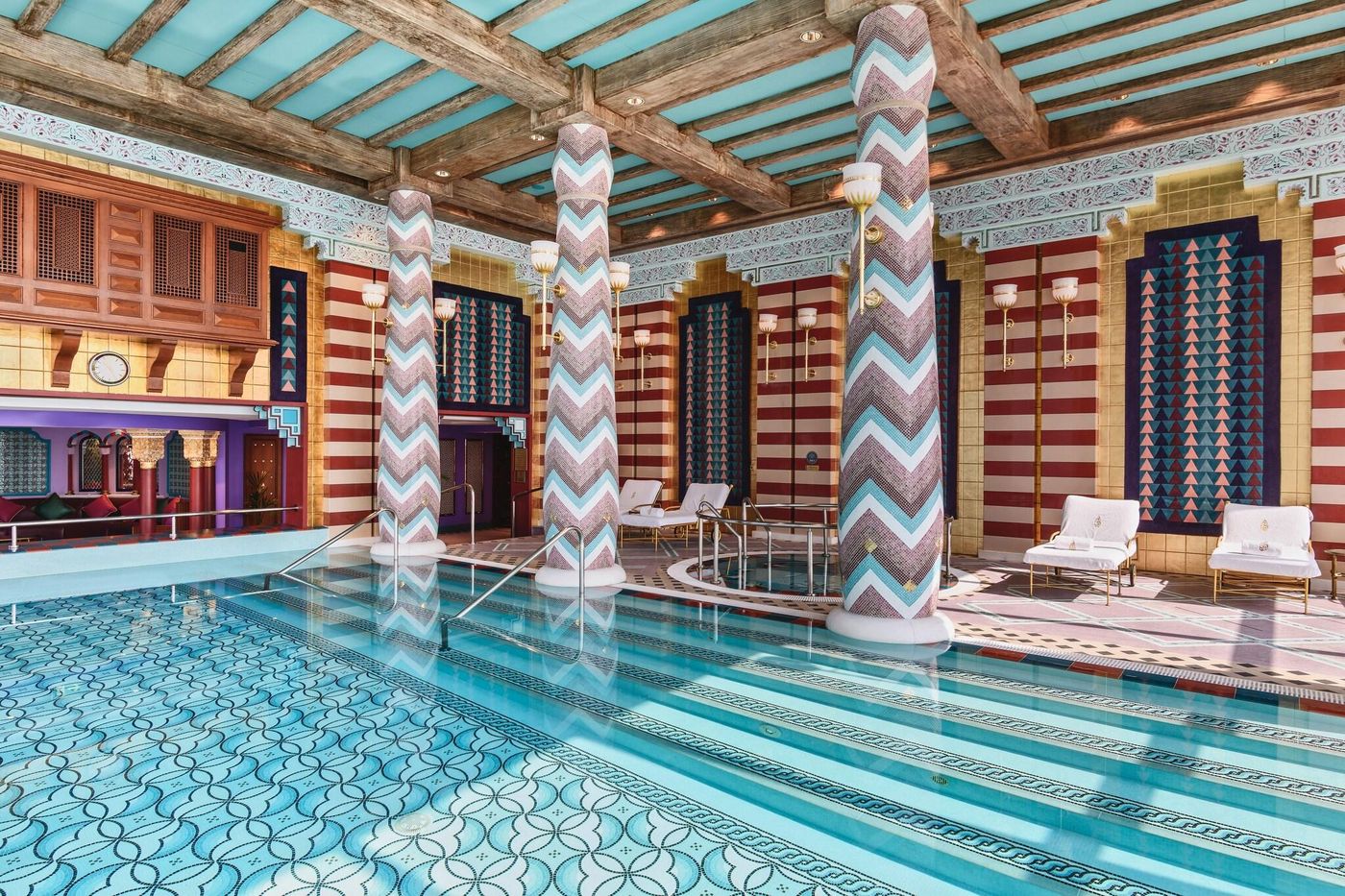 Burj-Al-Arab-Pool-68