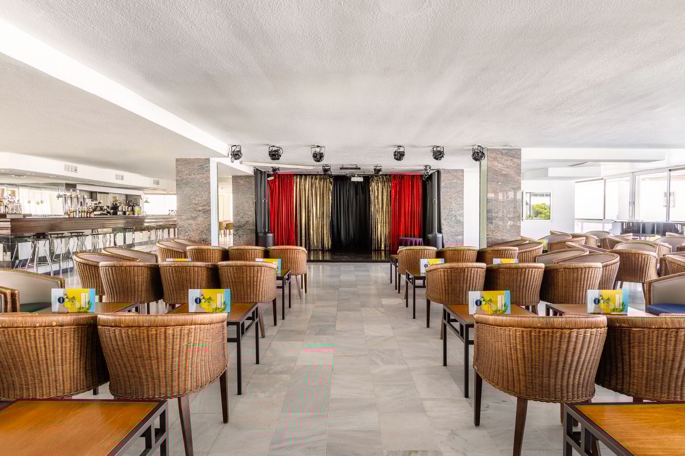 Catalonia-Oro-Negro-Sports-and-Entertainment-52