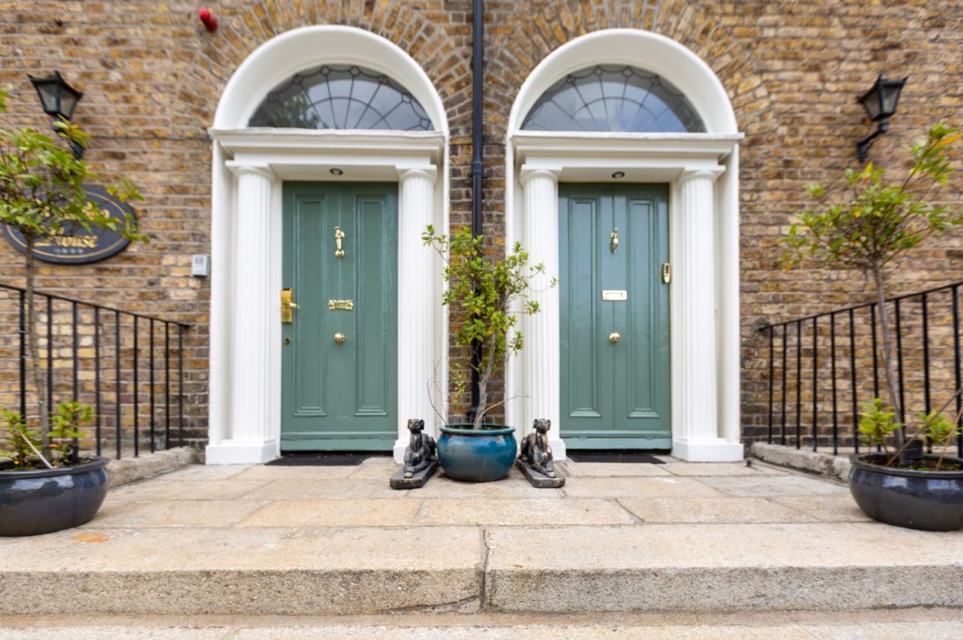 Waterloo-Townhouse---Suite-General-view-7