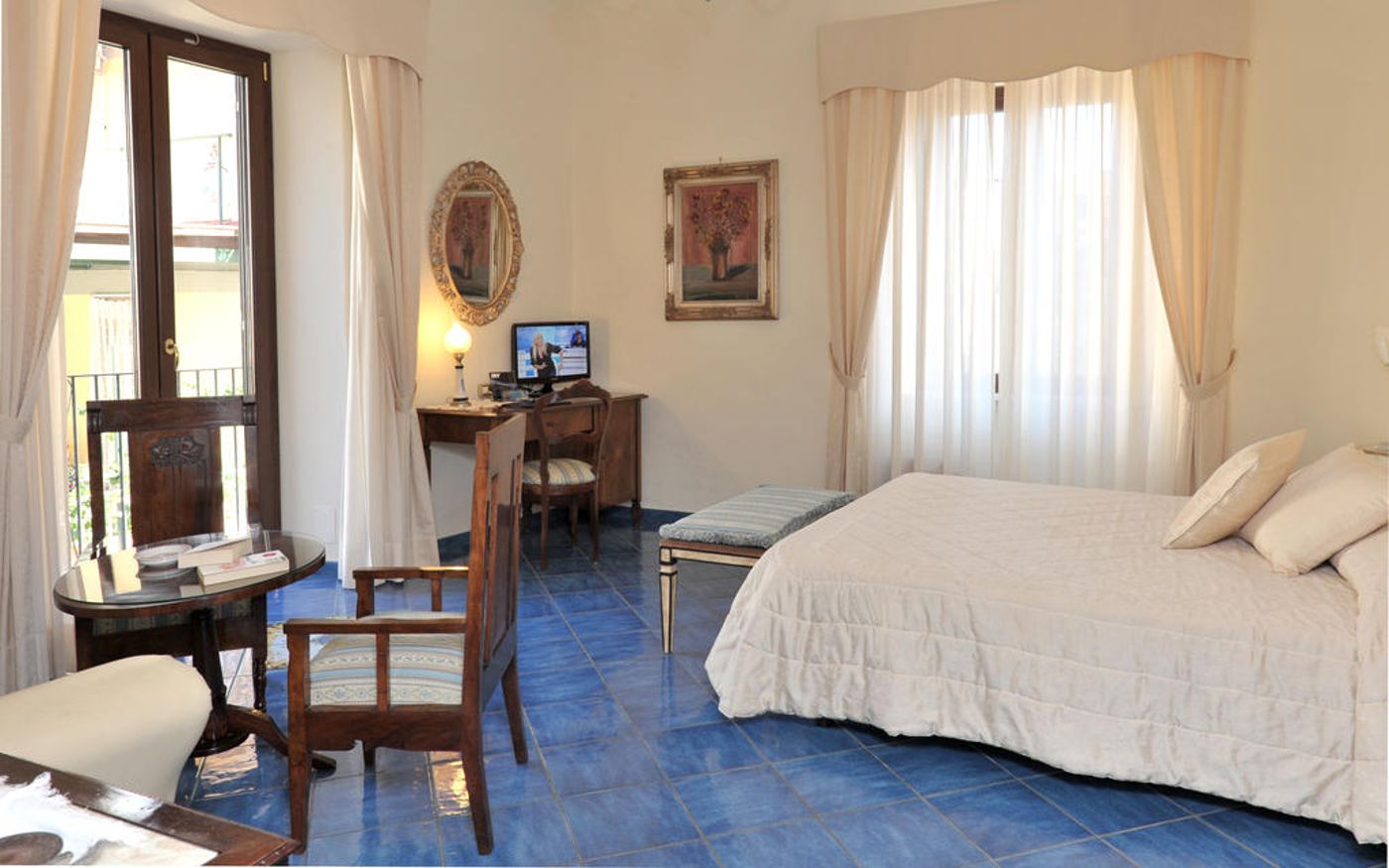 Santa-Lucia-Hotel-Room-13