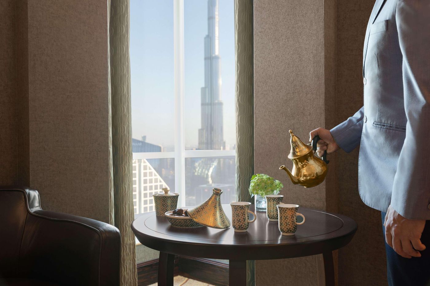 Shangri-la-Hotel-Dubai-Bar-61