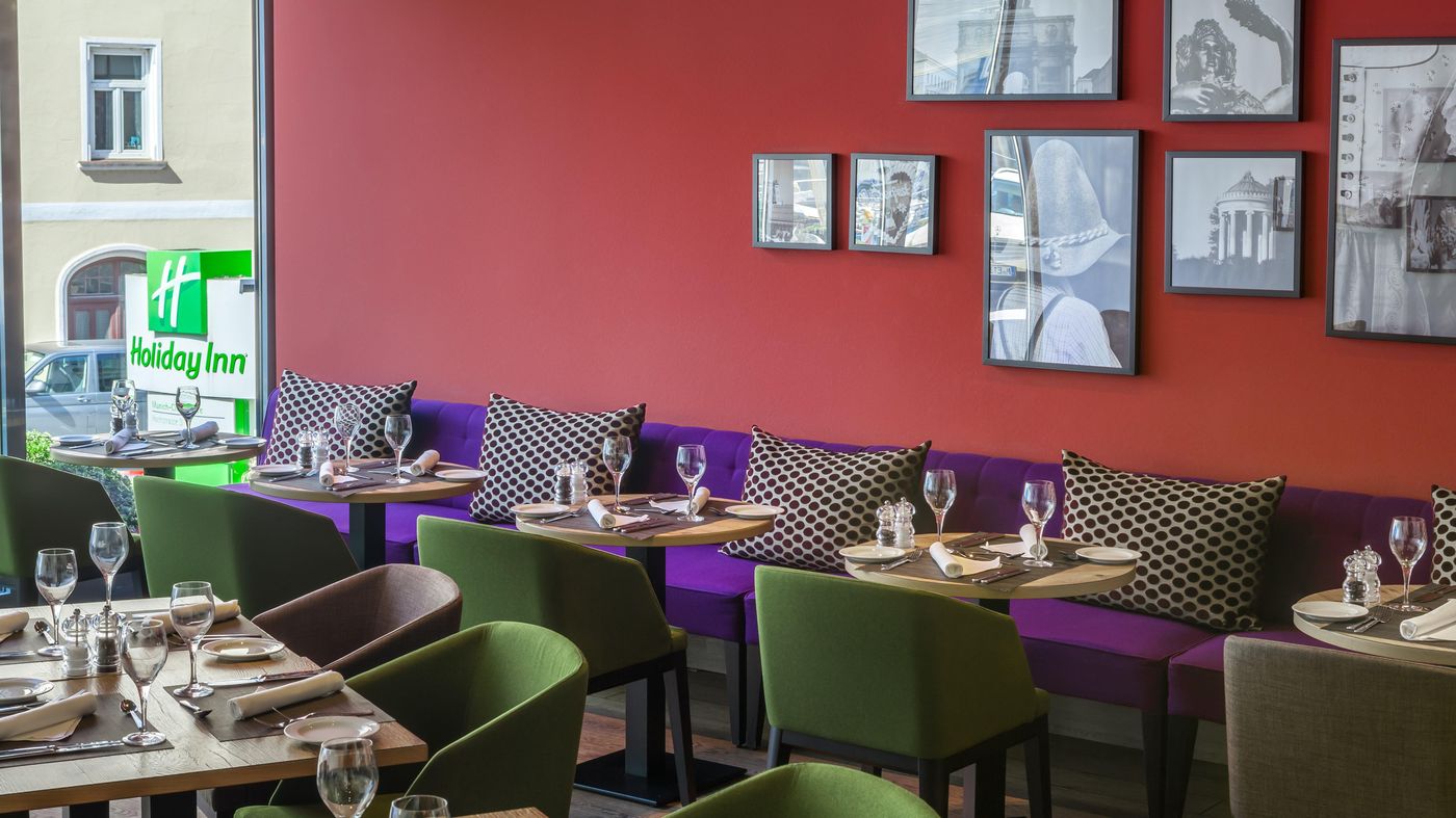 Holiday-Inn-Munich---City-Centre-Restaurant-40
