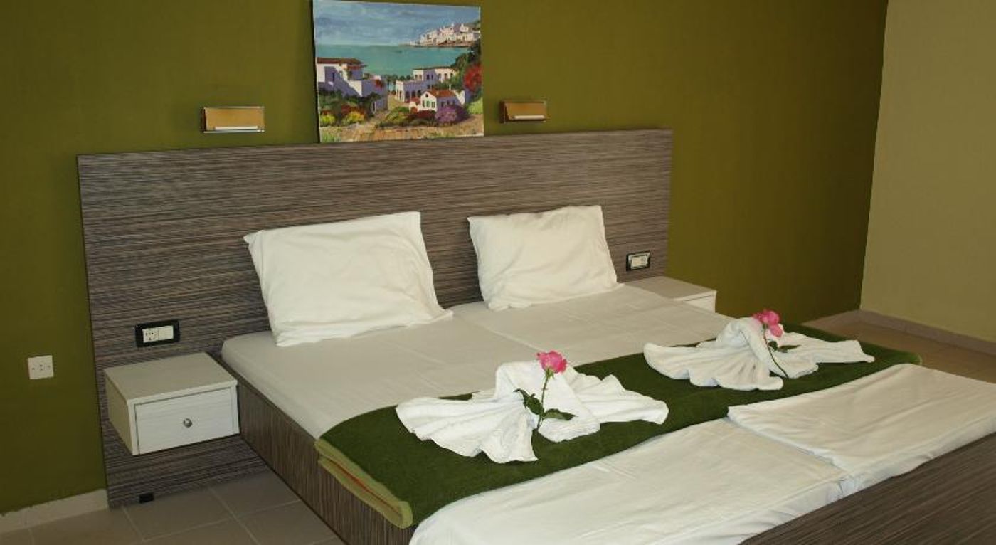 Sunny Days Apartments