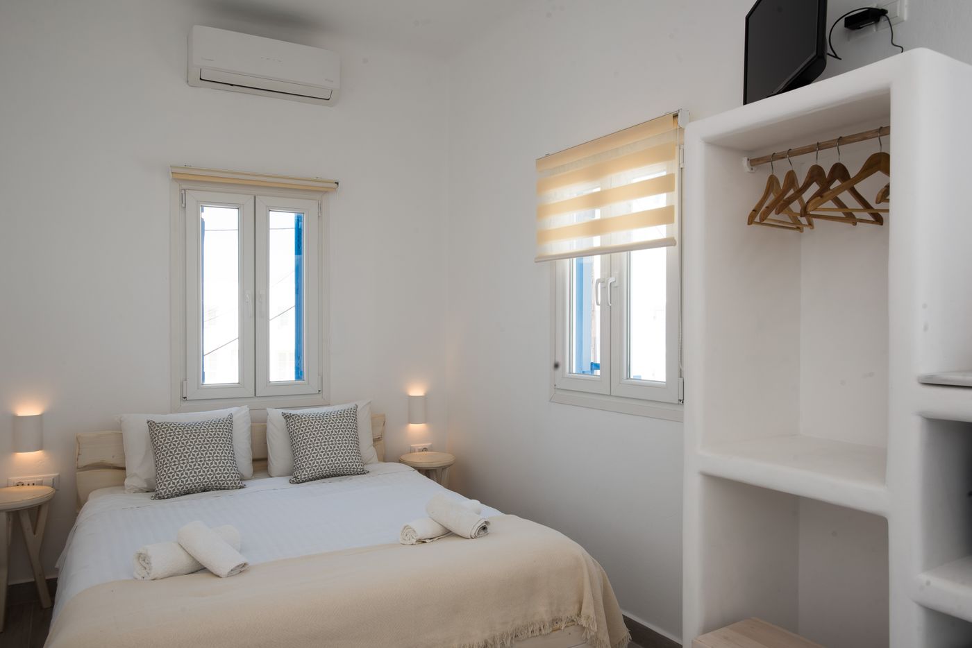 Eleanna-s-Suites-Mykonos-Room-6