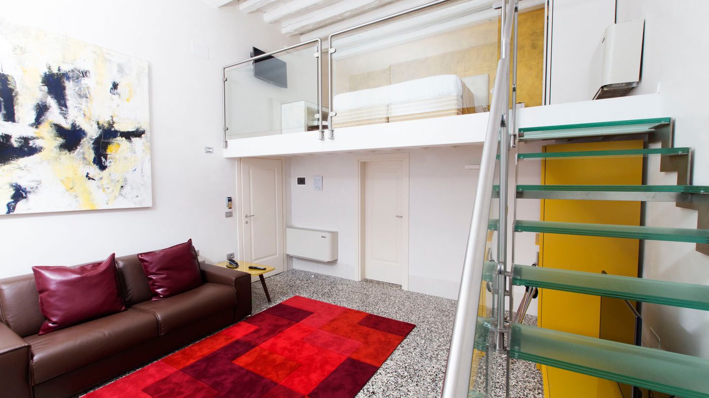 American-Dinesen-Room-39