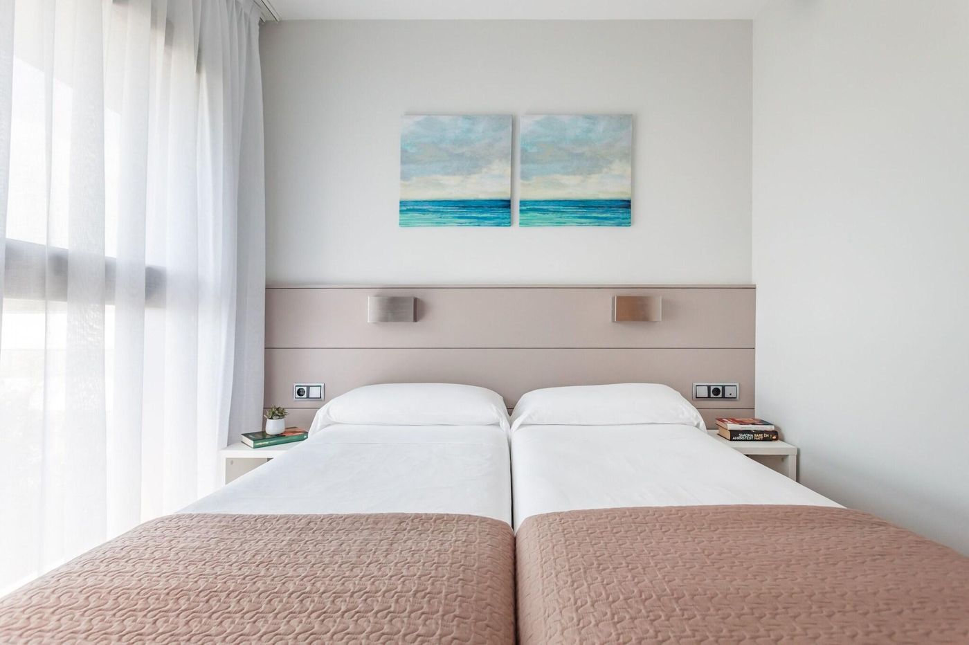 Royal-Marina-Gardens-Room-25