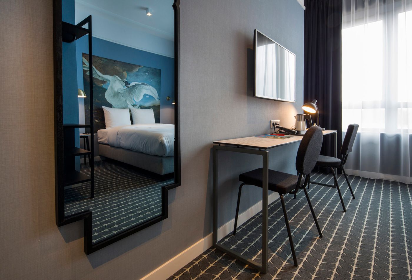 Corendon-Urban-Amsterdam-Schiphol-Airport-Room-16