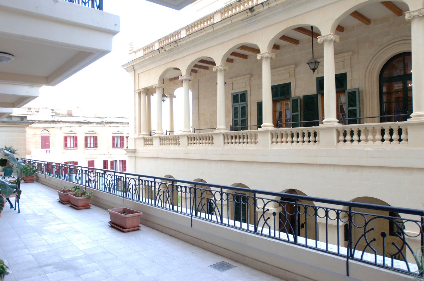 Palazzo-Capua-General-view-4