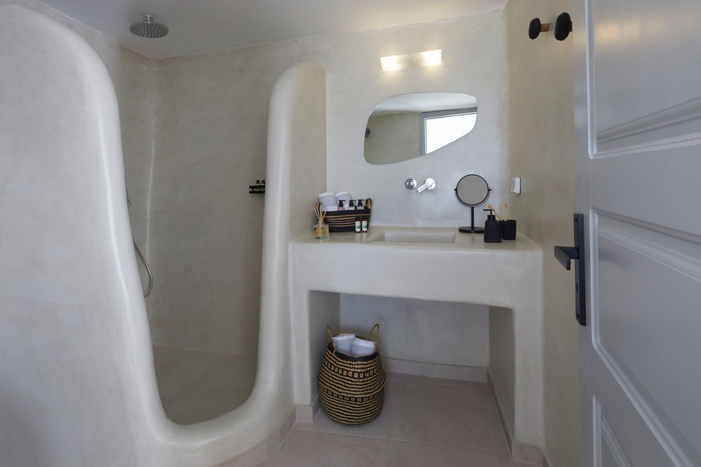 El-Verano-Collection-Santorini-Room-78