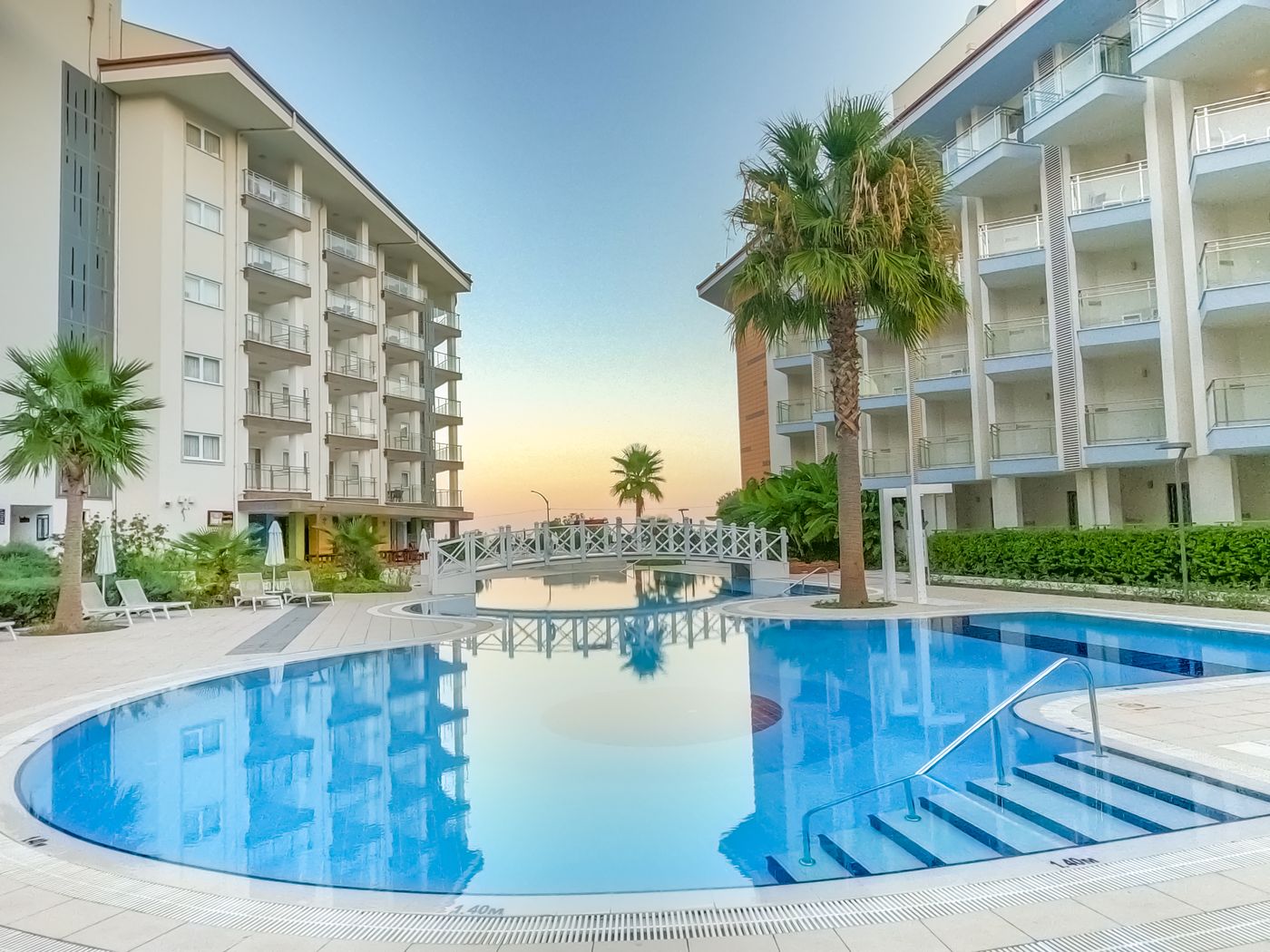 Ramada Hotel & Suite by Wyndham Kusadasi