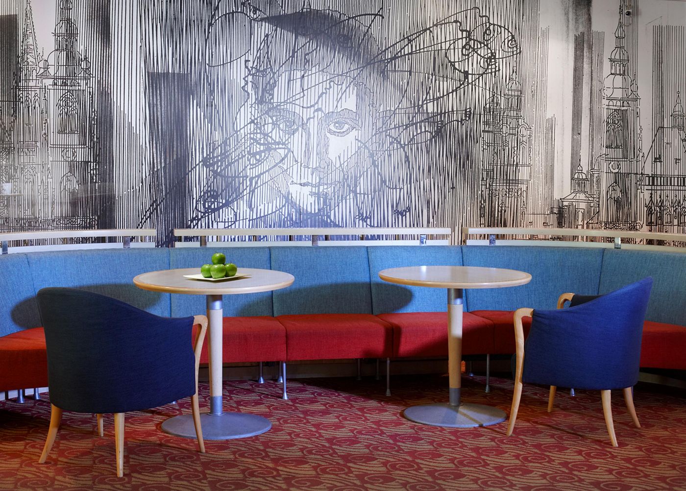 Orea-Hotel-Pyramida-Bar-24