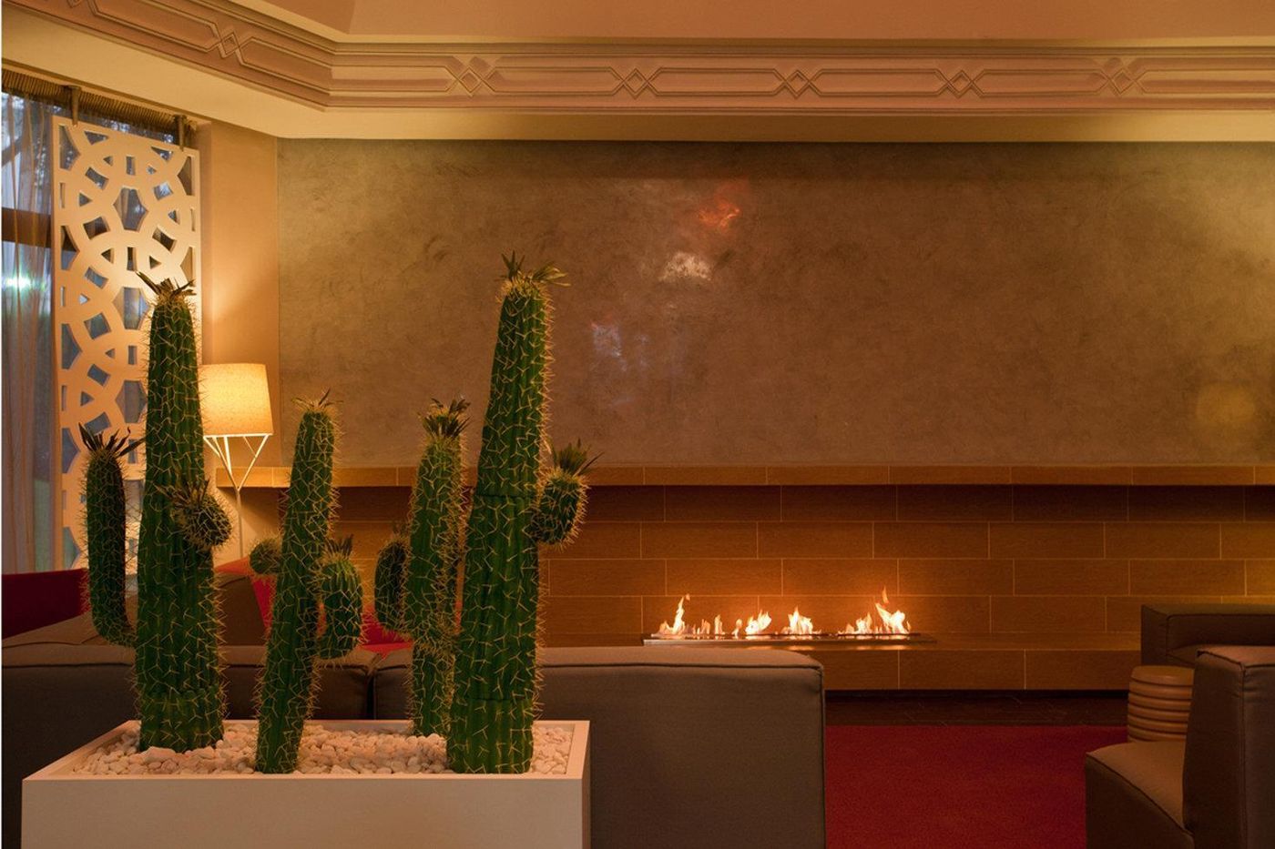 Kenzi-Europa-Lobby-41