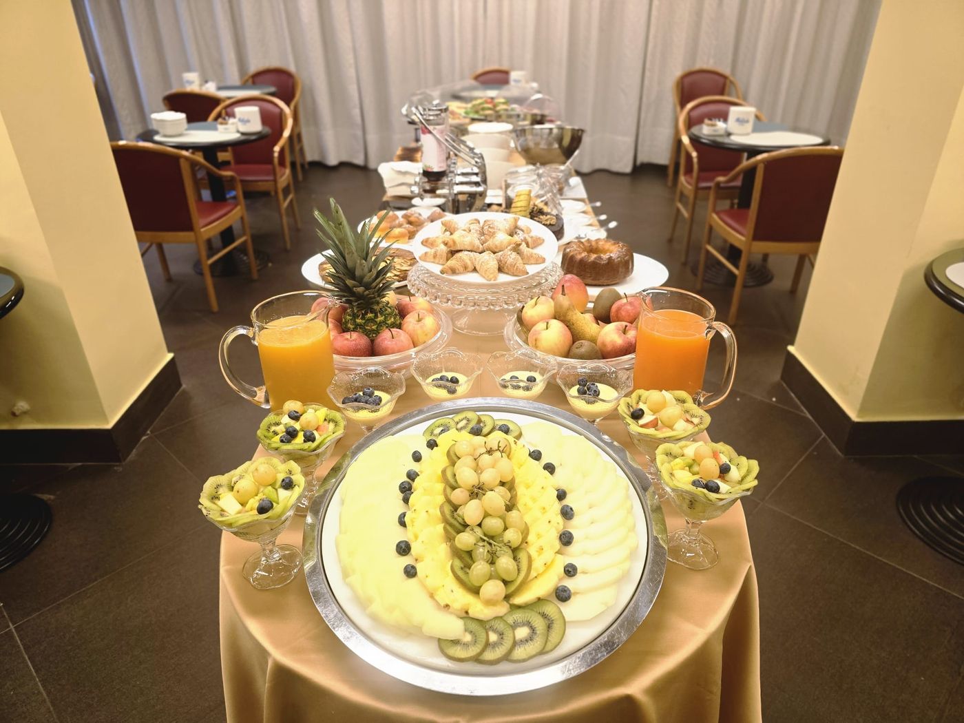 Hotel-Sant-Ambroeus-Restaurant-15