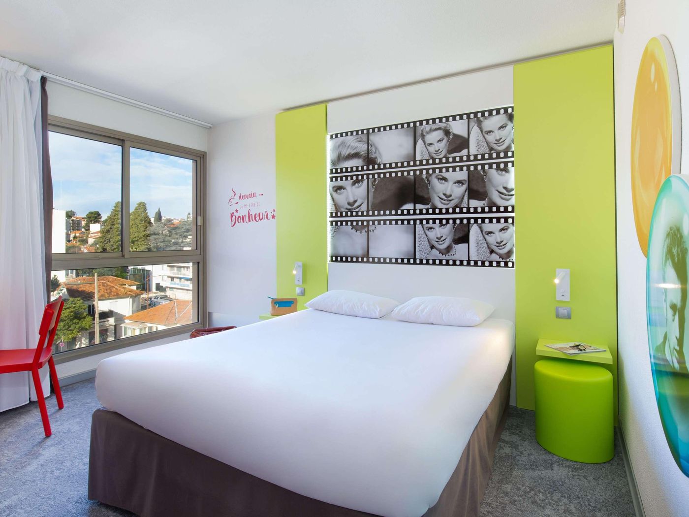 ibis-Styles-Cannes-Le-Cannet-Room-8