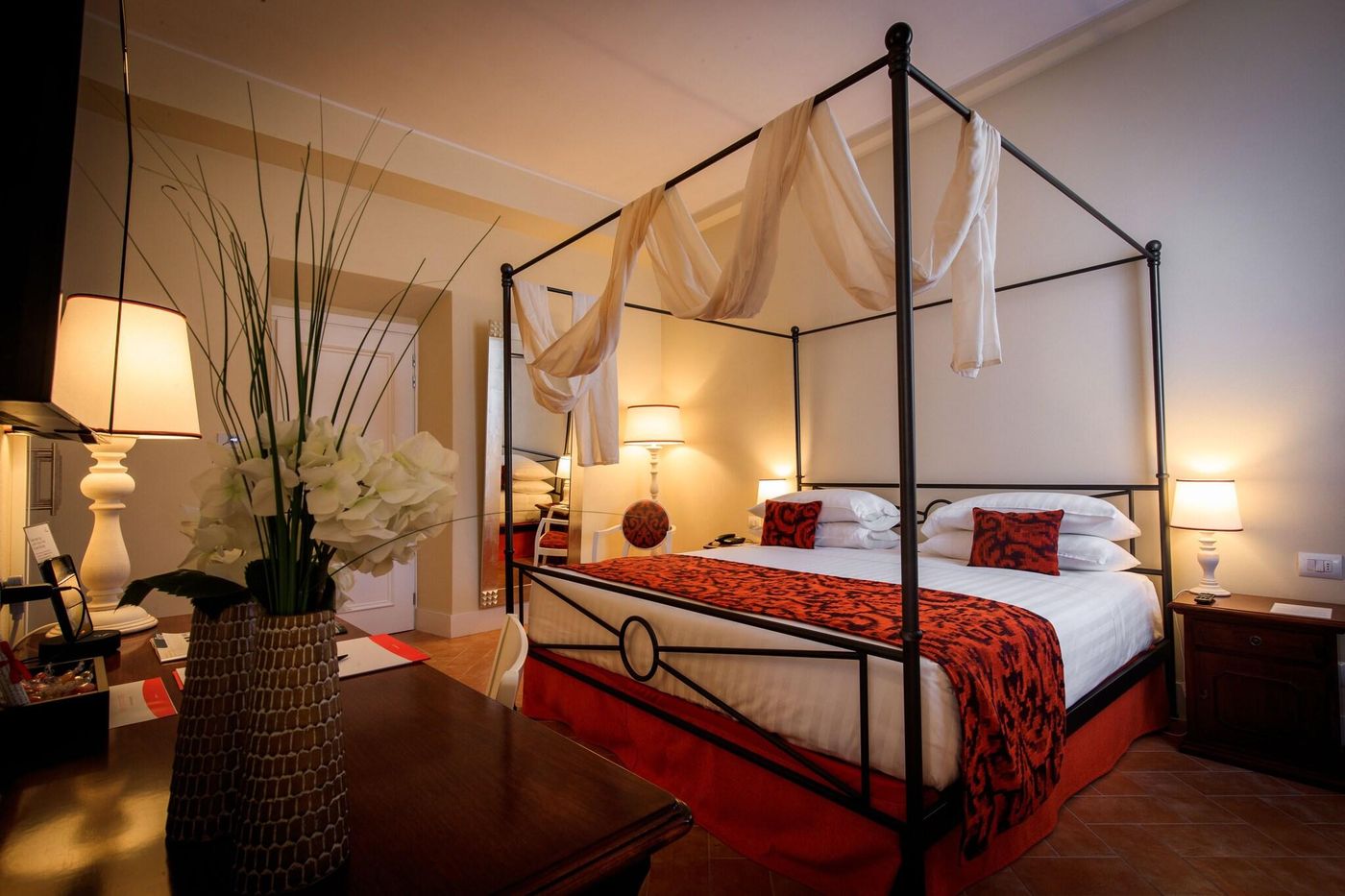 Donna-Camilla-Savelli-Room-18