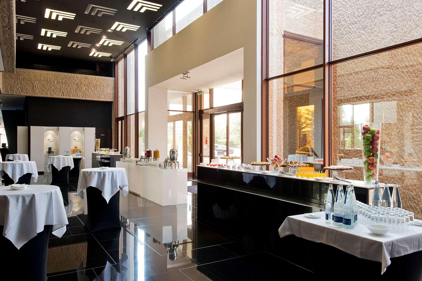 Hilton-Madrid-Airport-Restaurant-62