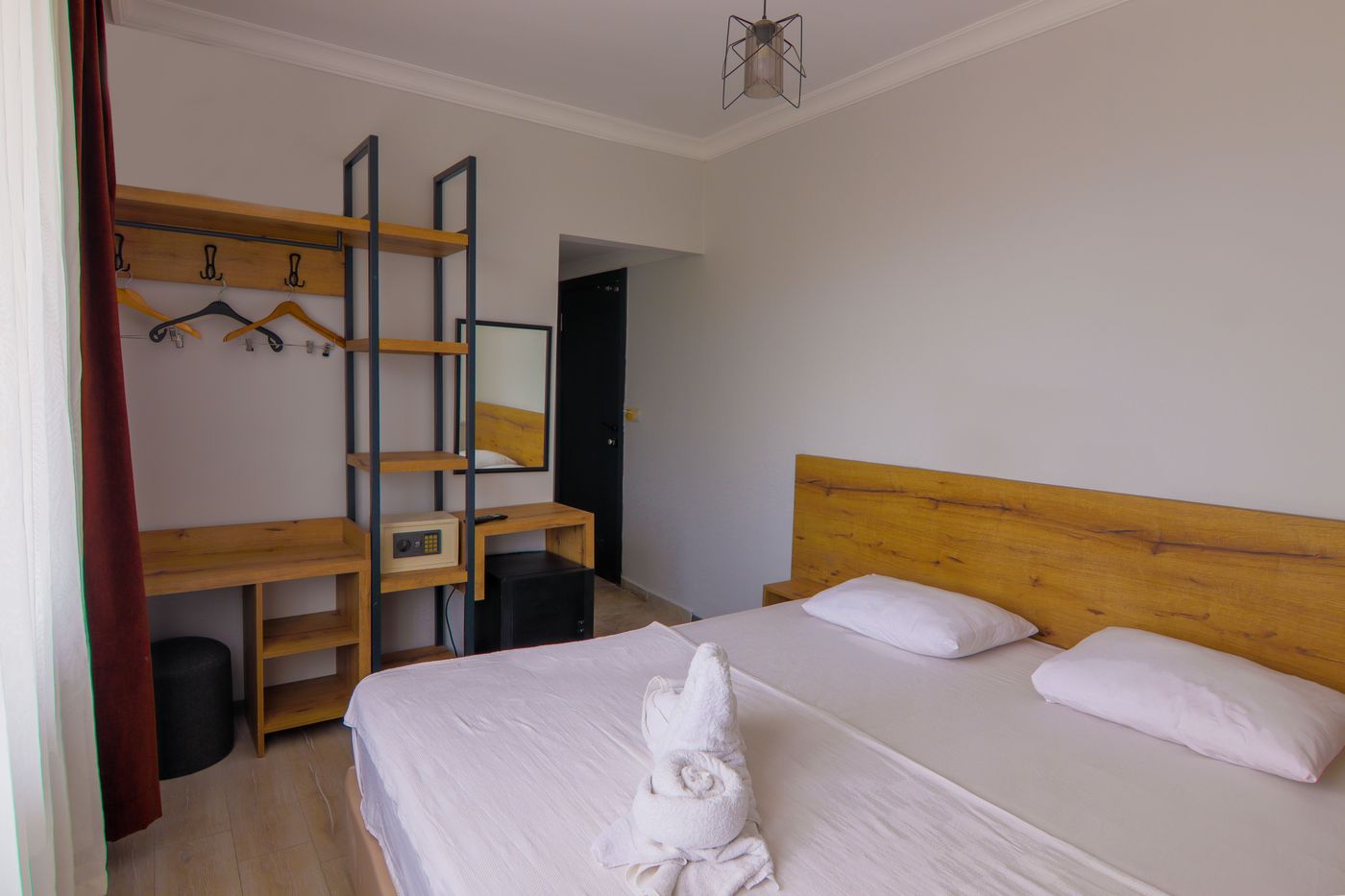 New Garden Luna Side Apart Hotel