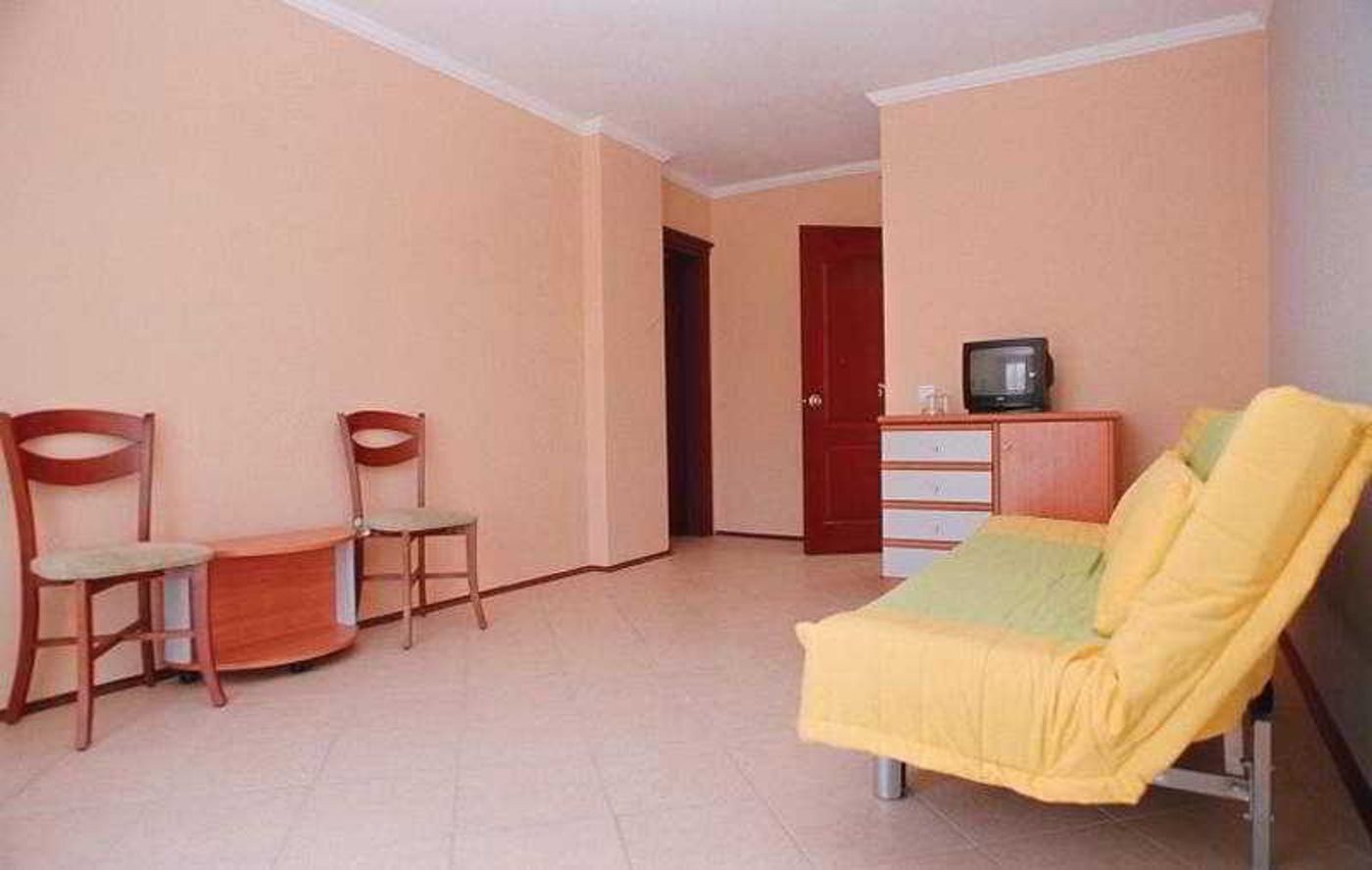 Royal-Palm-Beach-Room-29