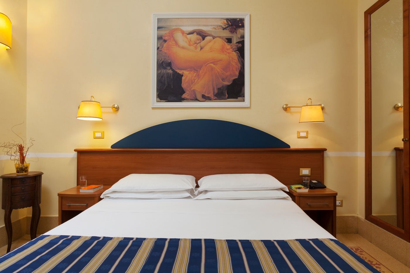 Hotel-Kennedy-Room-26