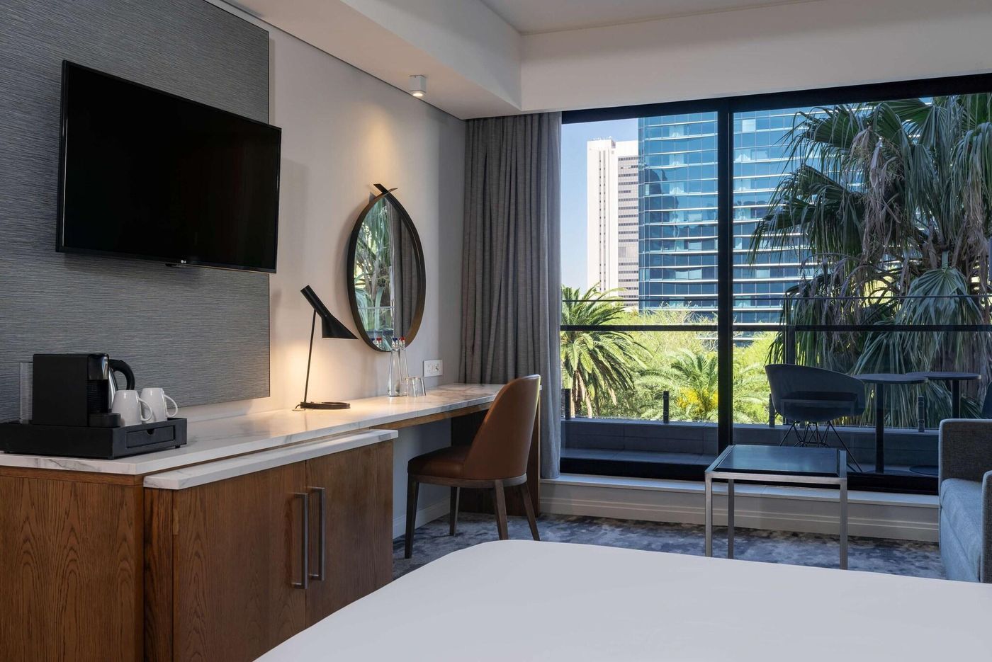 Park-Inn-by-Radisson-Cape-Town-Foreshore-Room-8