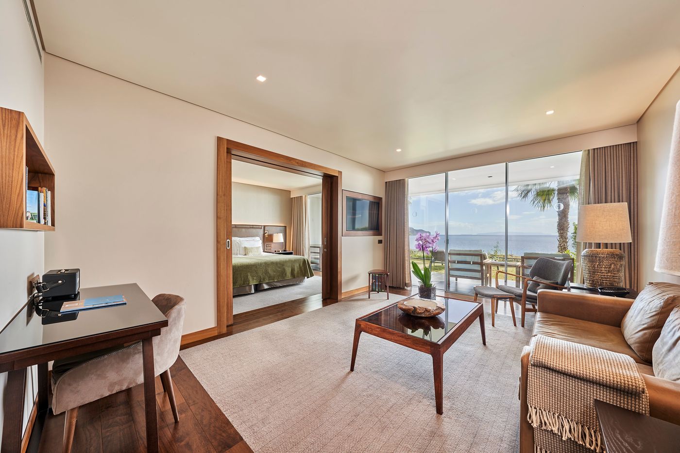 Les-Suites-at-The-Cliff-Bay-Room-12