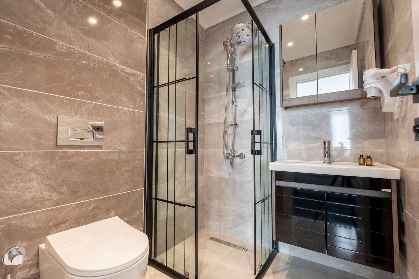 Hub Suite Istanbul-Turkey-Beyoglu-Room-8